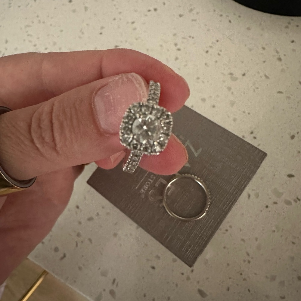 Wedding ring set - Picture 6 of 7